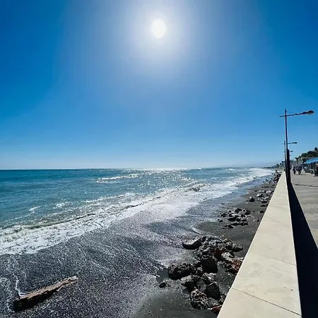 Encantador Piso Frente A La Playa Apartamento